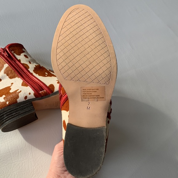 Like 🆕 Vaneli Cowhide boots! - Picture 3 of 6